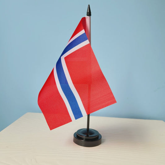 Noorse Bureauvlag 14x21cm - Polyester Vlag van Noorwegen met Standaard