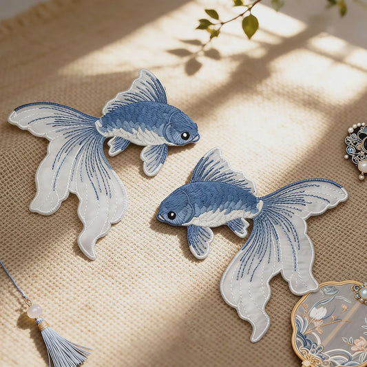 Set van 2 Goudvis Borduur Patches - Strijkapplicaties voor Kleding, Tassen & Hoeden - DIY Decoratie