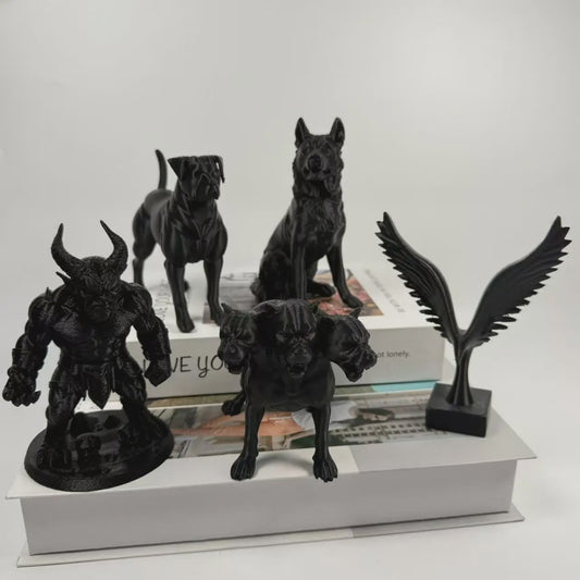 Set van 5 Unieke 3D Geprinte Zwarte Beeldjes: Weerwolf, Paard, Kat, Griffioen & Vleermuis