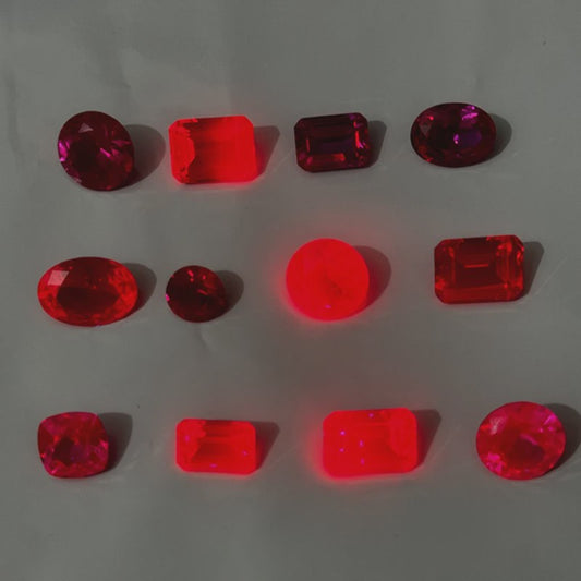 Premium Rode Robijn Edelsteen - Pigeon Blood Kleur - UV Test Geslaagd - Diverse Slijpvormen - Sieraden & Collectie