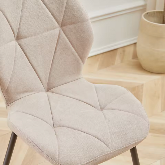 Set van 4 Moderne Eetkamerstoelen – Gevoerde Zitting & IJzeren Poten