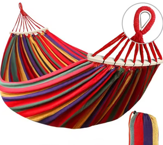 Dubbele Canvas Hangmat met Gebogen Houten Palen – Anti-Rol Buitenschommelbed voor Twee Personen