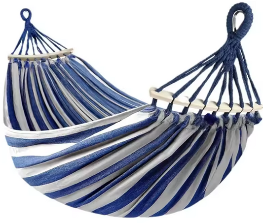 Dubbele Canvas Hangmat met Gebogen Houten Palen – Anti-Rol Buitenschommelbed voor Twee Personen