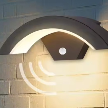 Buiten Wandlamp met Bewegingssensor – 24W Warm Wit Licht, IP65 Waterdicht