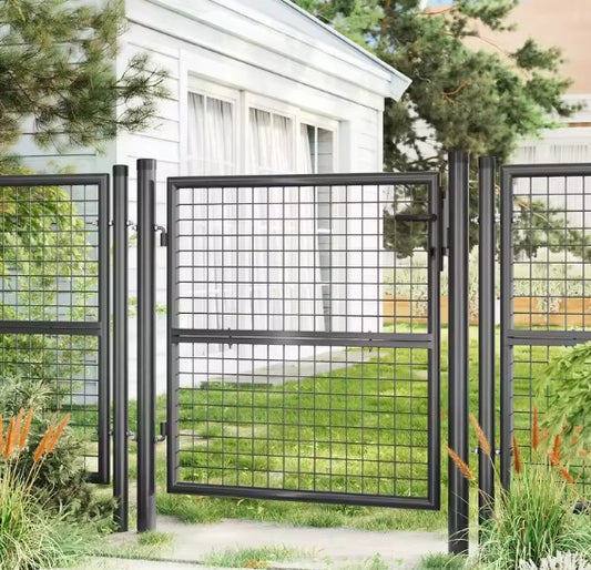 Afsluitbare Tuinpoort van Gegalvaniseerd Staal – Met Palen, Slot & Sleutels, Roostergaas, Weer- & Roestbestendig – 106 × 150 cm
