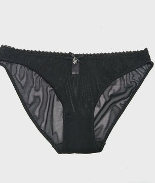 Luxe Kanten Lingerie Set: Transparante BH met Grote Cup en Bijpassende Slip