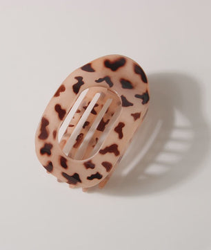 Chique Ovalen Haarklem met Luipaardprint - Stijlvolle Acryl Haarclip voor Dames