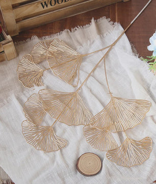 Decoratieve Takken met Rode Bessen en Gouden Bladeren - Chinees Nieuwjaar & Lente Decoratie