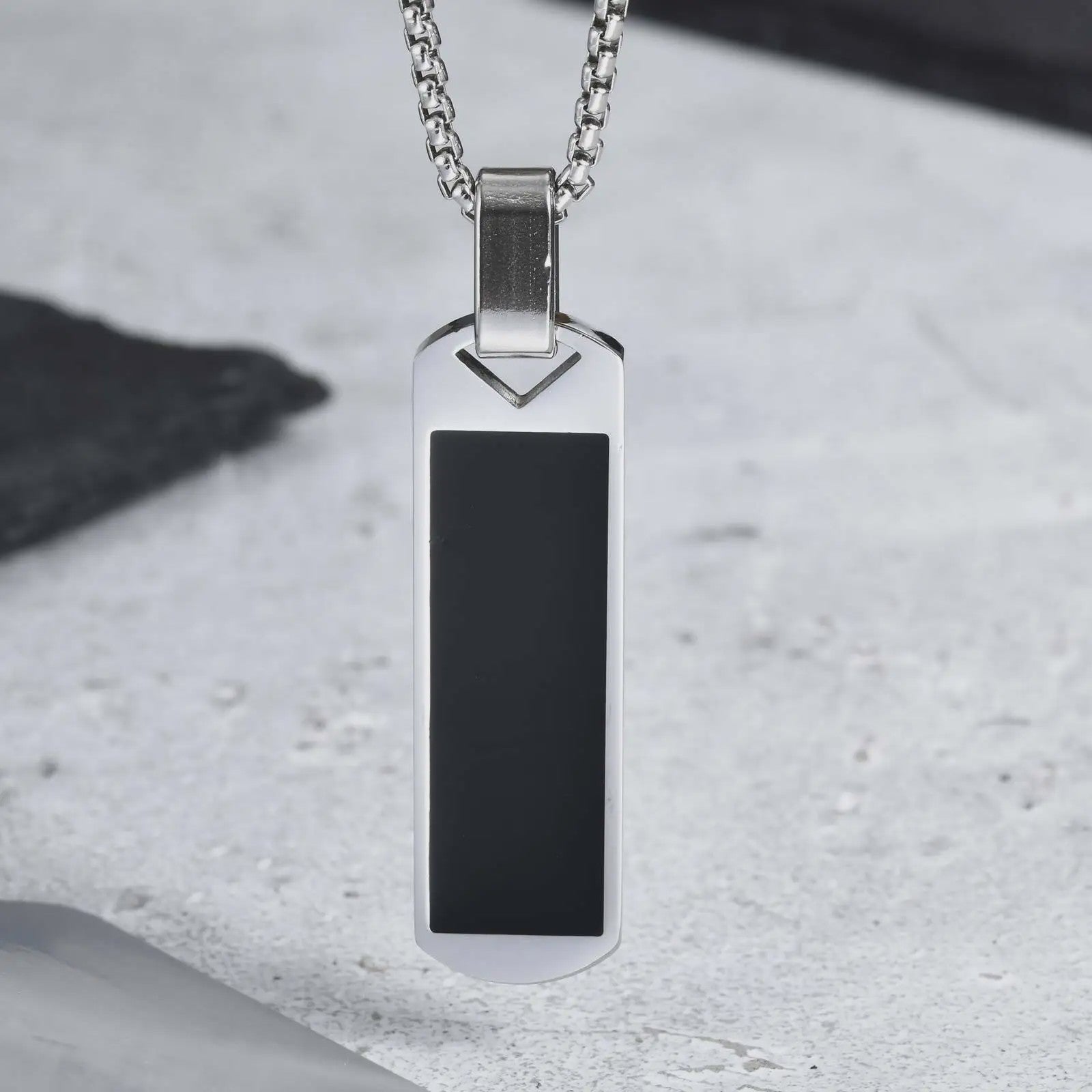 Stijlvolle RVS Hanger met Zwart Emaille - Geometric Dog Tag Ketting voor Mannen