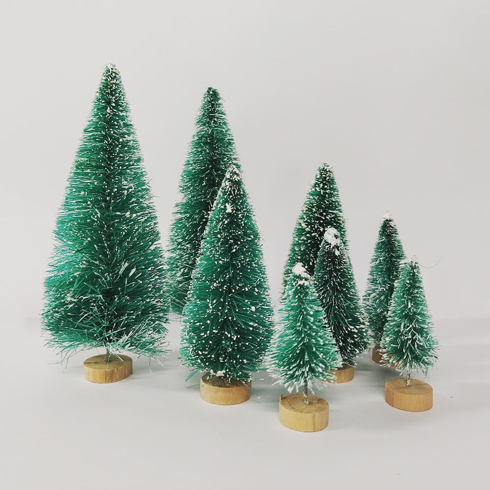 Set van 5 of 8 Mini Kerstboompjes - Tafeldecoratie met Houten Voet