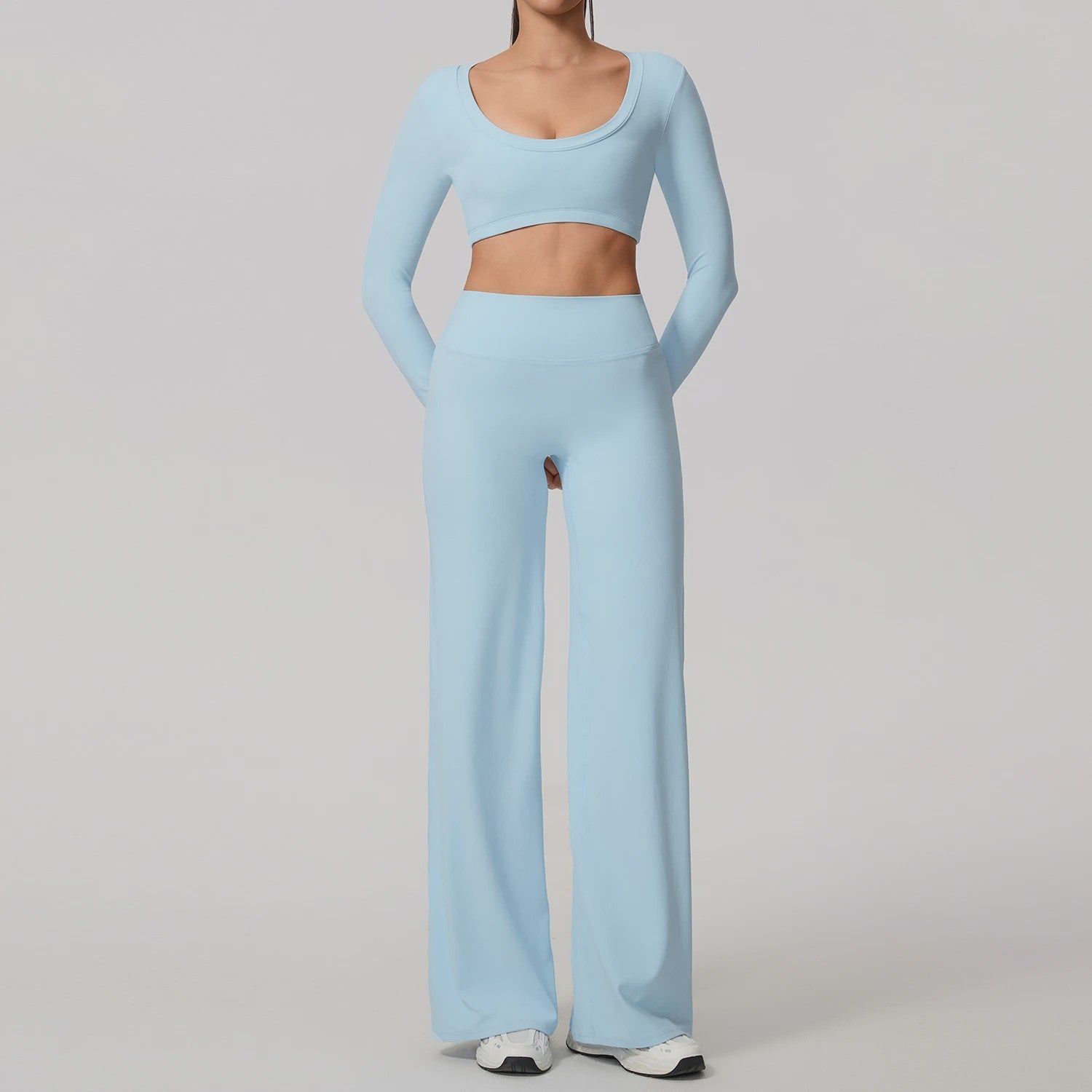 Dames Sportset: Sneldrogende Yoga Top met U-hals en Bell-Bottoms