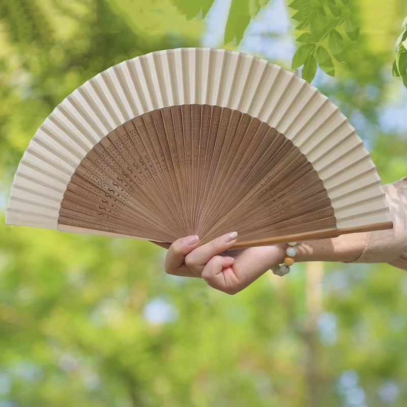Elegante Chinese Stijl Vouwbare Handwaaier met Kwastje - Perfect voor Dans, Decoratie of Cadeau