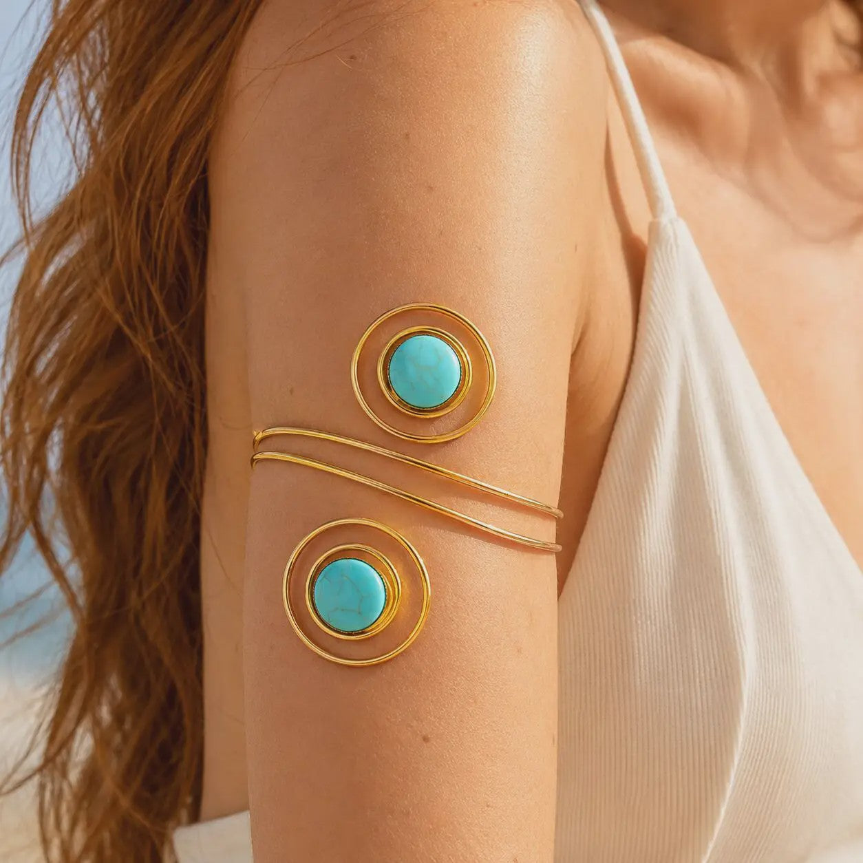 Minimalistische Goudkleurige Bovenarm Armband - Verstelbaar & Statement Juweel voor Dames
