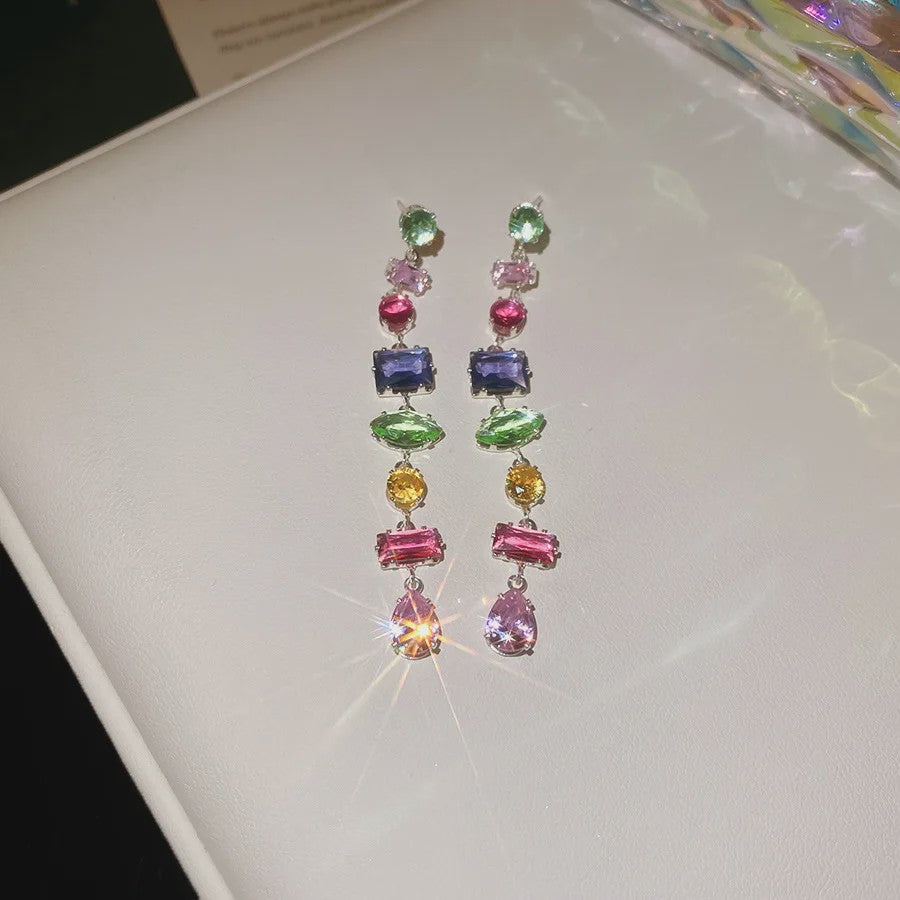 Luxe Goudkleurige Ketting met Kleurrijke Kristallen Zirkonia - Dames Sieraden