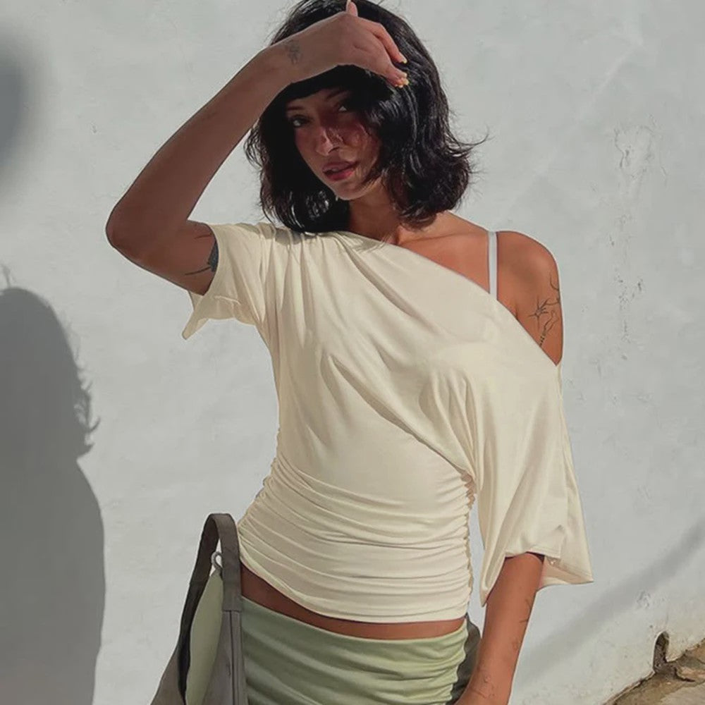 Zomerse One Shoulder Top met Korte Mouwen - Stijlvol en Sexy