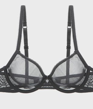Luxe Kanten Lingerie Set: Transparante BH met Grote Cup en Bijpassende Slip