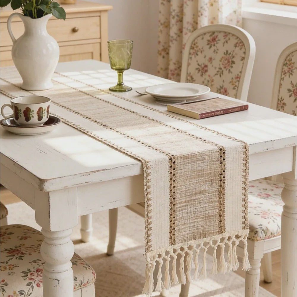 Groene Boho Tafel Runner met Franjes - Handgeweven - Rustiek Lente Decoratie