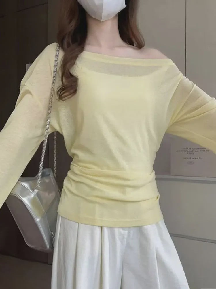 Dames Oversized T-shirt met Lange Mouwen en Off-Shoulder Design - Sexy Bandage Detail