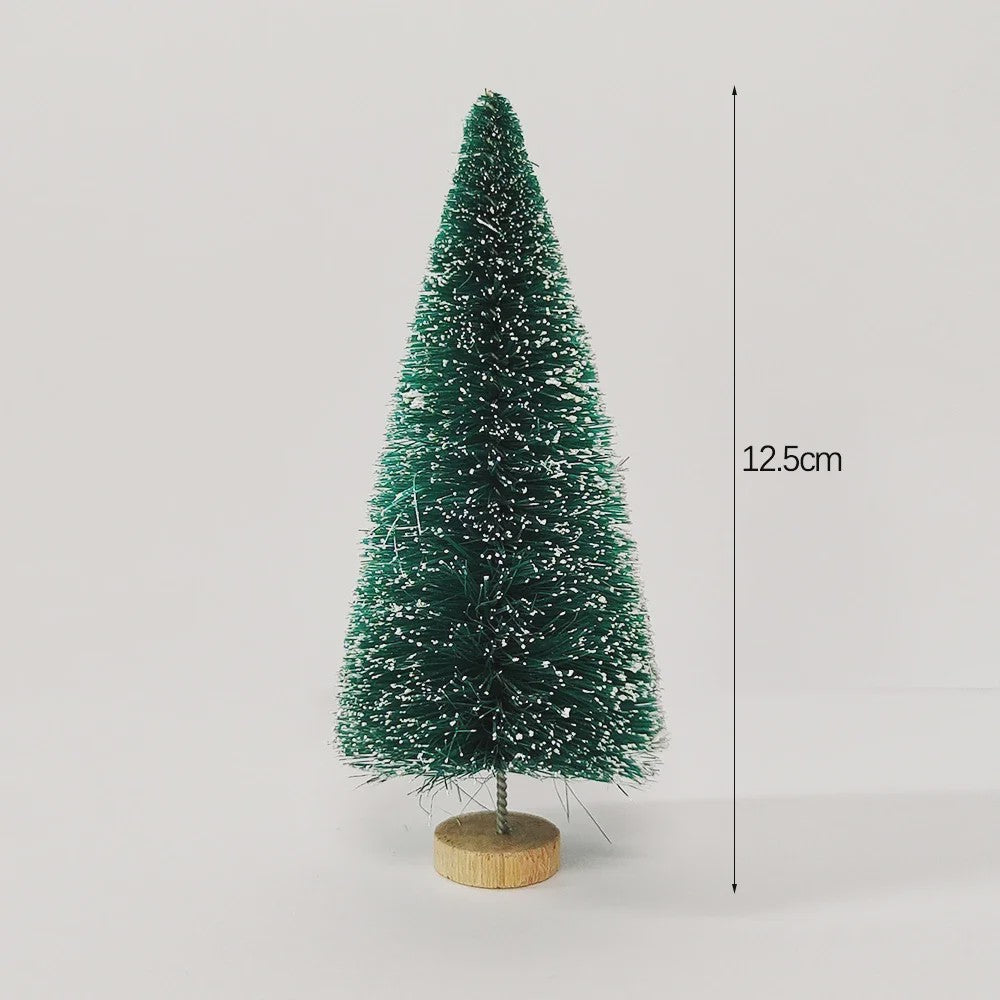 Set van 5 of 8 Mini Kerstboompjes - Tafeldecoratie met Houten Voet