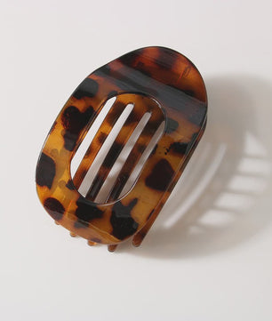 Chique Ovalen Haarklem met Luipaardprint - Stijlvolle Acryl Haarclip voor Dames