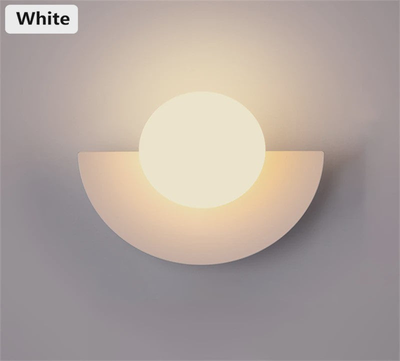Moderne Wandlamp met Bolvormige Lampenkap - LED Verlichting voor Slaapkamer & Corridor