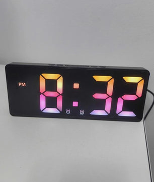 Digitale Wekker met Spraakbediening, Temperatuurweergave en Nachtmodus