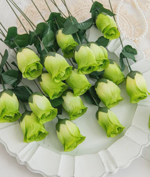 Boeket van 10 Rode Kunst Rozen met Vaas - Decoratie voor Huis, Tuin & Bruiloft