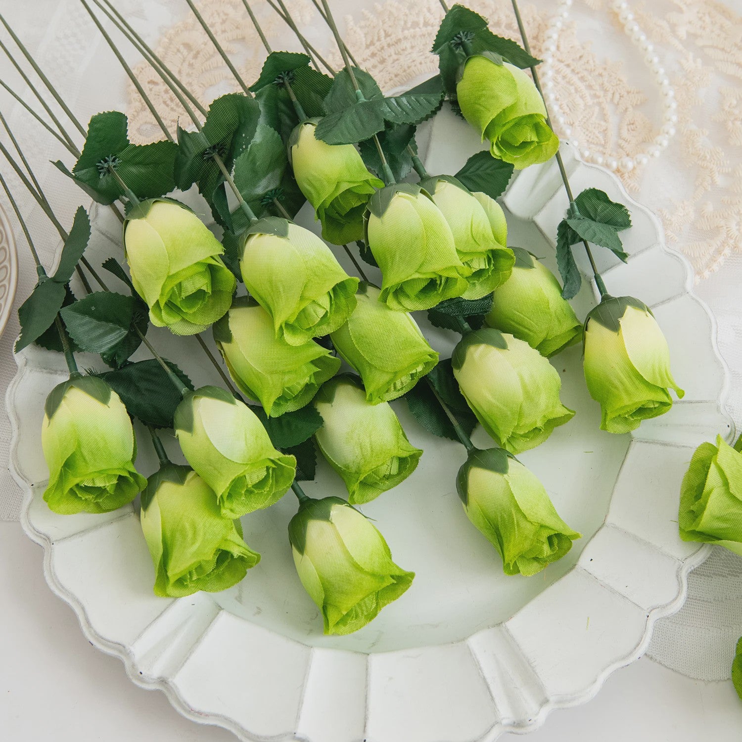 Boeket van 10 Rode Kunst Rozen met Vaas - Decoratie voor Huis, Tuin & Bruiloft