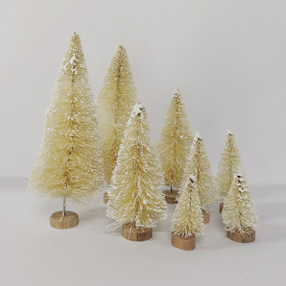 Set van 5 of 8 Mini Kerstboompjes - Tafeldecoratie met Houten Voet