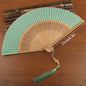 Elegante Chinese Stijl Vouwbare Handwaaier met Kwastje - Perfect voor Dans, Decoratie of Cadeau