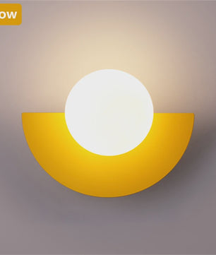 Moderne Wandlamp met Bolvormige Lampenkap - LED Verlichting voor Slaapkamer & Corridor