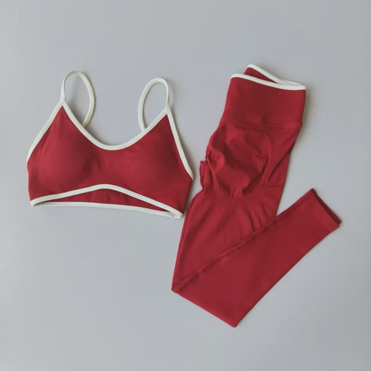 Naadloze 2-delige Sport Set: Leggings met Hoge Taille & Strappy Sport BH voor Fitness en Gym