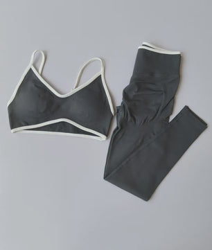 Naadloze 2-delige Sport Set: Leggings met Hoge Taille & Strappy Sport BH voor Fitness en Gym