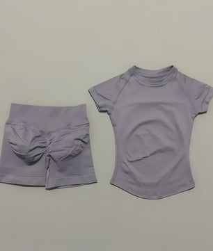 Seamless Sportset Dames: Yoga Top met Korte Mouw & Fitness Shorts