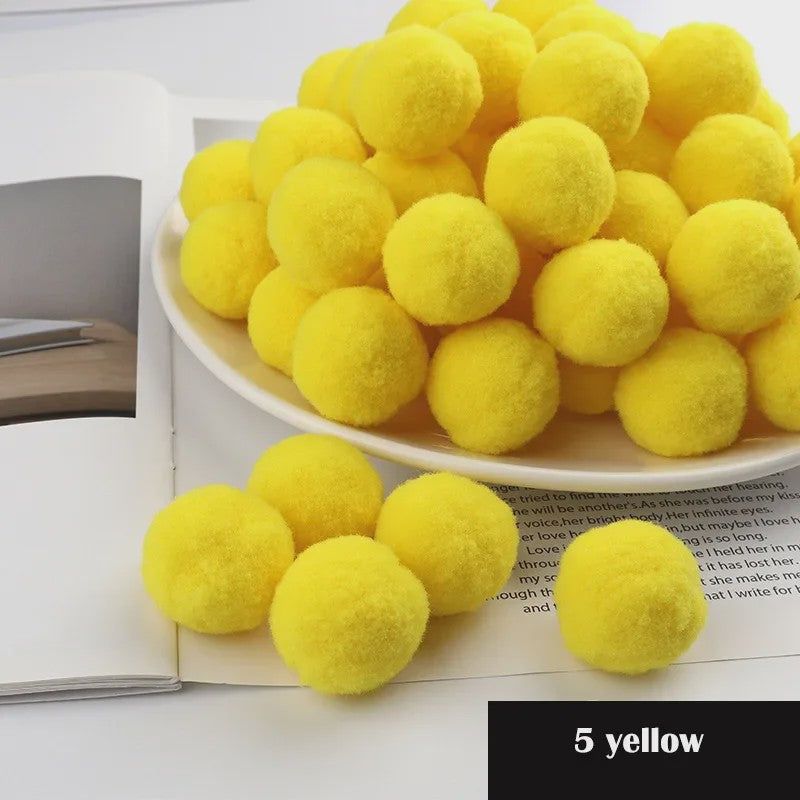 Mix van Zachte Pompoms (8-30mm) voor Knutselen, Decoratie & Speelgoed