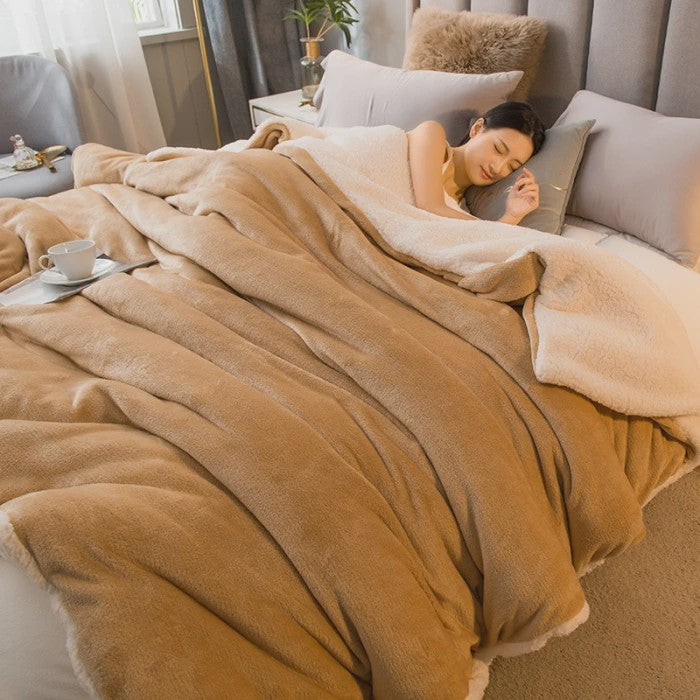 Luxe Dubbelzijdige Wol Pluche Deken - Warm & Comfortabel voor Bed, Bank & Camping