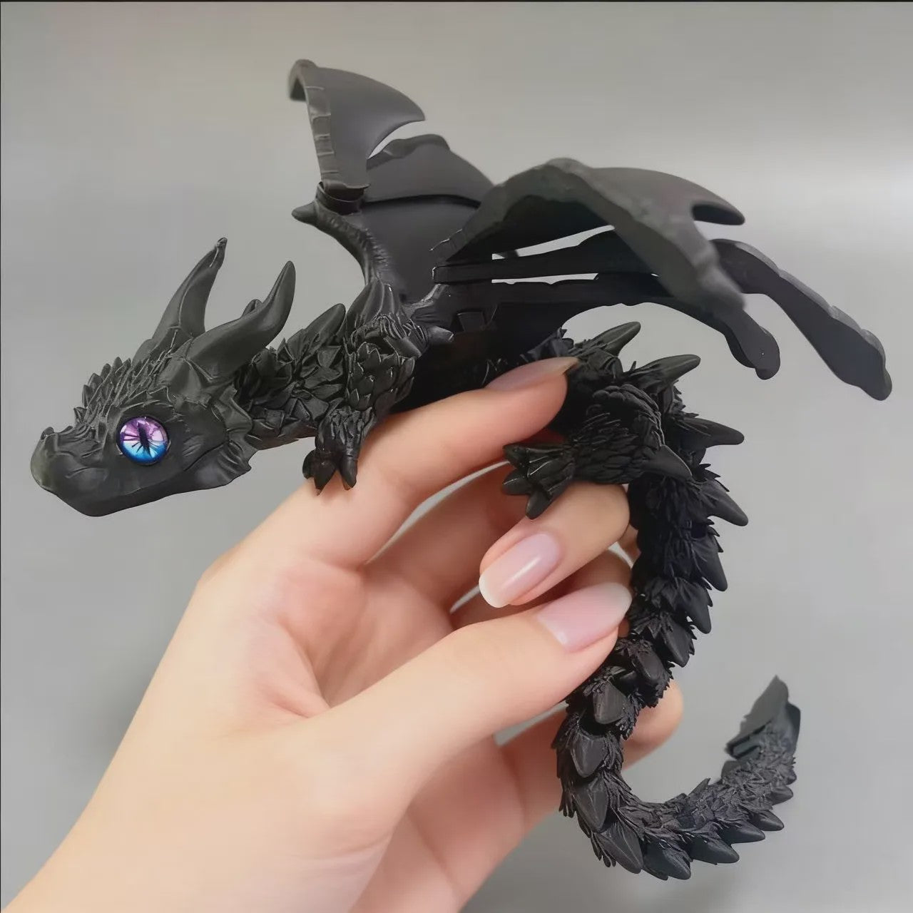 3D Geprinte Vliegende Draak Figuur - Art Deco Stijl Resin Sculptuur