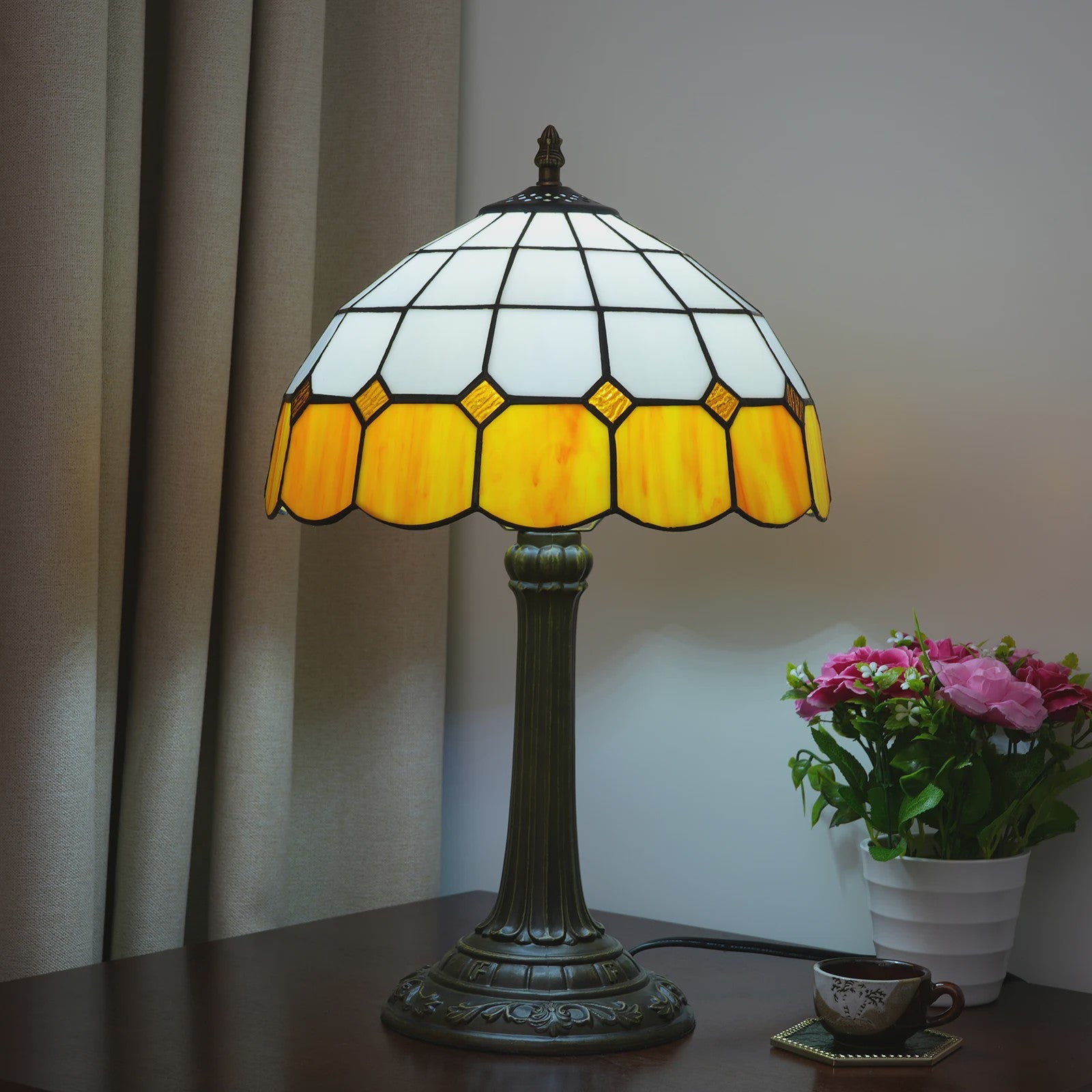 Vintage Gebrandschilderd Glas Tafellamp - Pauwstaart Stijl