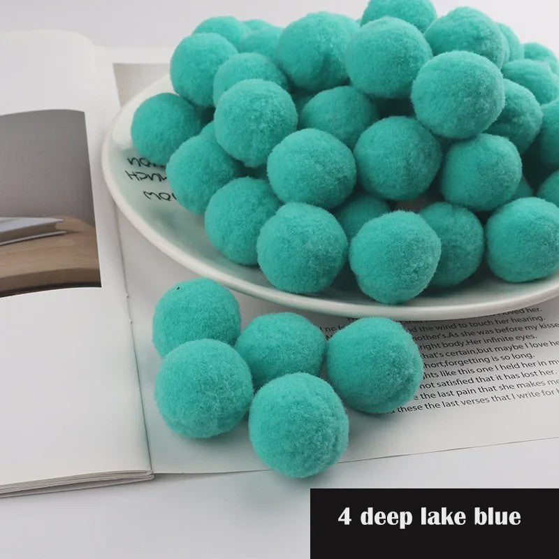 Mix van Zachte Pompoms (8-30mm) voor Knutselen, Decoratie & Speelgoed