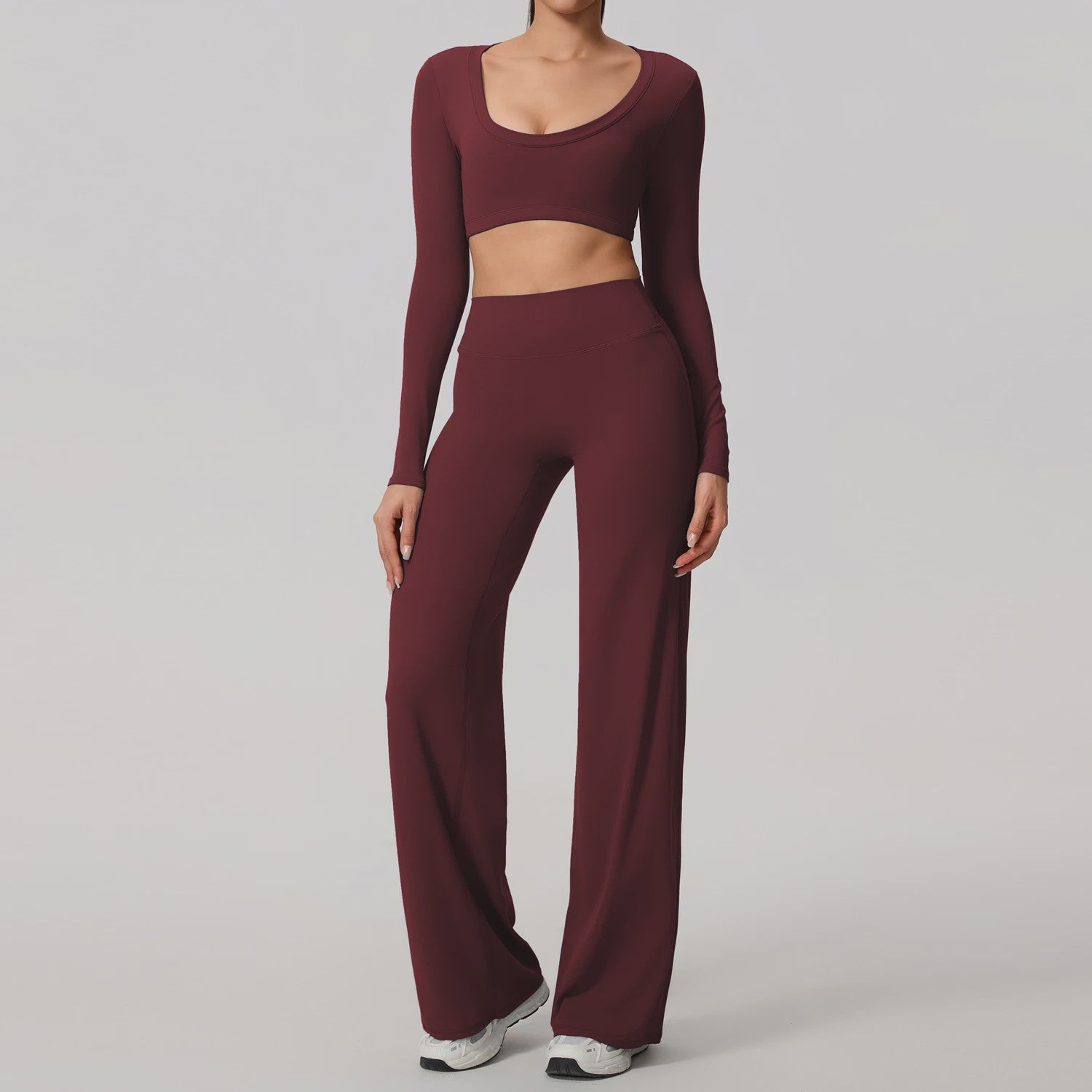 Dames Sportset: Sneldrogende Yoga Top met U-hals en Bell-Bottoms