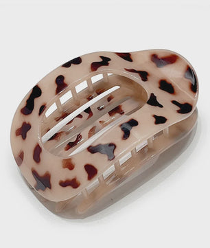 Moderne Ovalen Haarklem met Luipaardprint - Stijlvolle Acryl Haarclip voor Dames