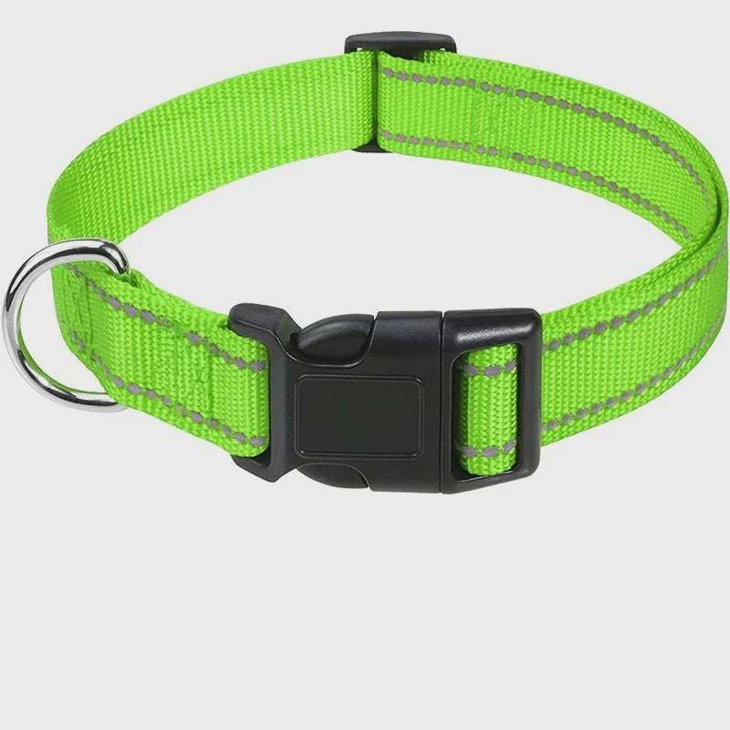 Verstelbare Halsband voor Honden en Puppies met Reflecterende Strepen - Veilig en Comfortabel
