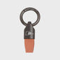 Luxe Suède & Metaal Audi Sleutelhanger - Stijlvol Accessoire voor Heren & Dames