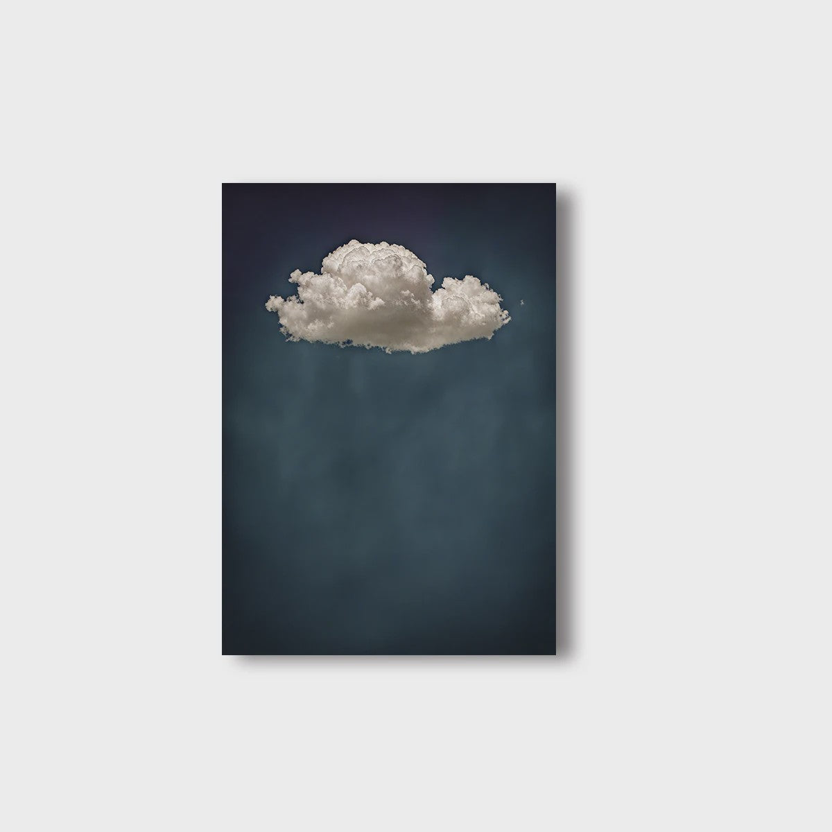 Abstracte Blauwe Wolken Poster - Minimalistische Canvas Muurkunst voor Moderne Woonkamer