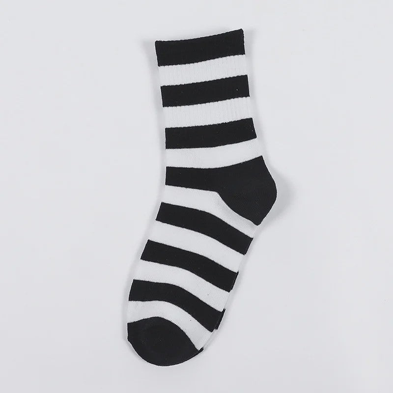 Schattige Koeienprint Sokken voor Dames & Meisjes - Trendy Streetwear & Casual Stijl