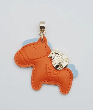 Luxe Paard Sleutelhanger - Handgemaakt Leer met Geluksmunt Charm