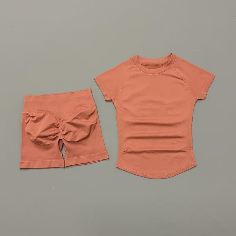 Seamless Sportset Dames: Yoga Top met Korte Mouw & Fitness Shorts