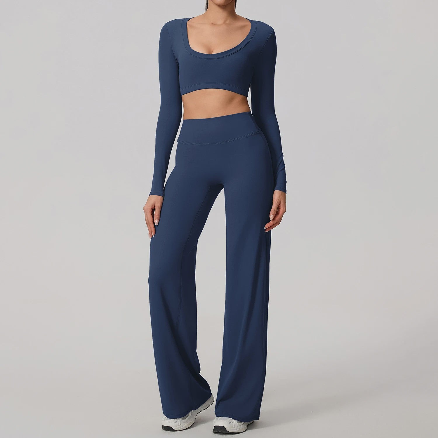 Dames Sportset: Sneldrogende Yoga Top met U-hals en Bell-Bottoms