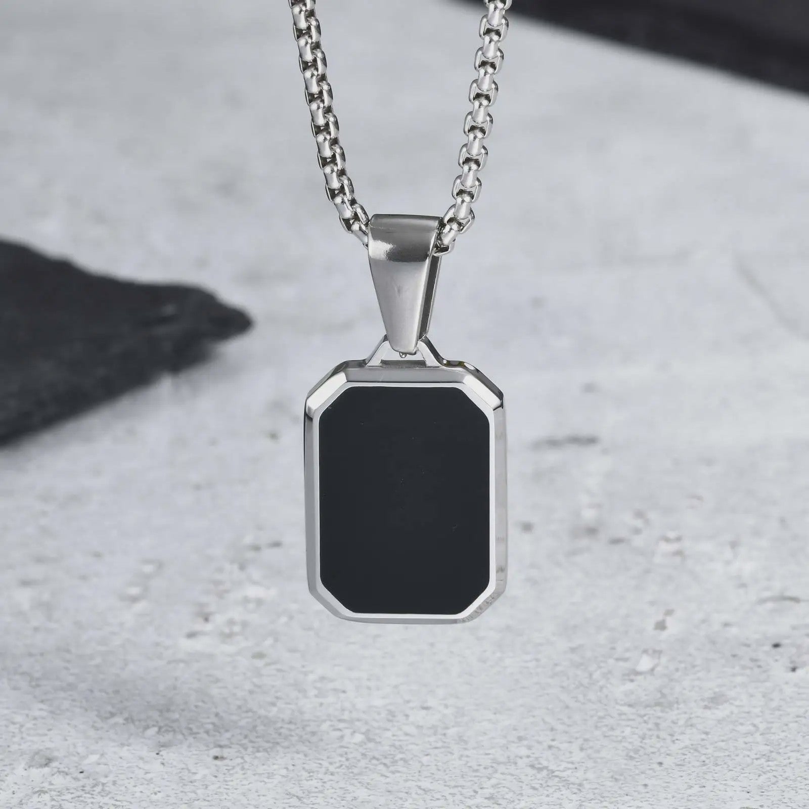 Stijlvolle RVS Hanger met Zwart Emaille - Geometric Dog Tag Ketting voor Mannen