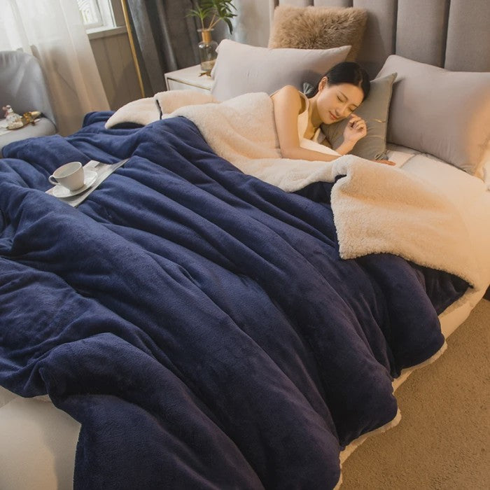 Luxe Dubbelzijdige Wol Pluche Deken - Warm & Comfortabel voor Bed, Bank & Camping